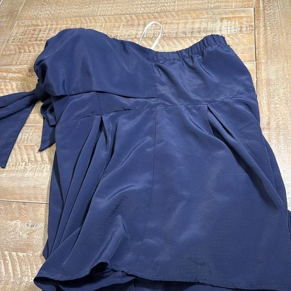 Lulu’s Inez Navy Blue Tie-Front Romper size XL - Picture 7 of 11